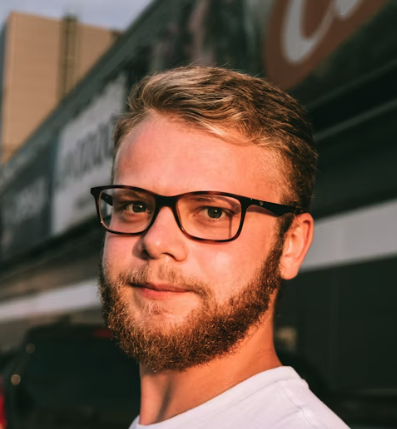 Alex P.